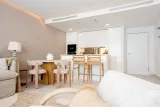 Royal Palms Mijas, La Cala de Mijas: living area with open kitchen